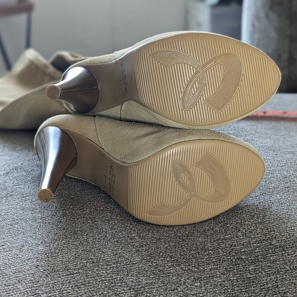 Fredericks of Hollywood Leather Boots - Picture 8 of 11